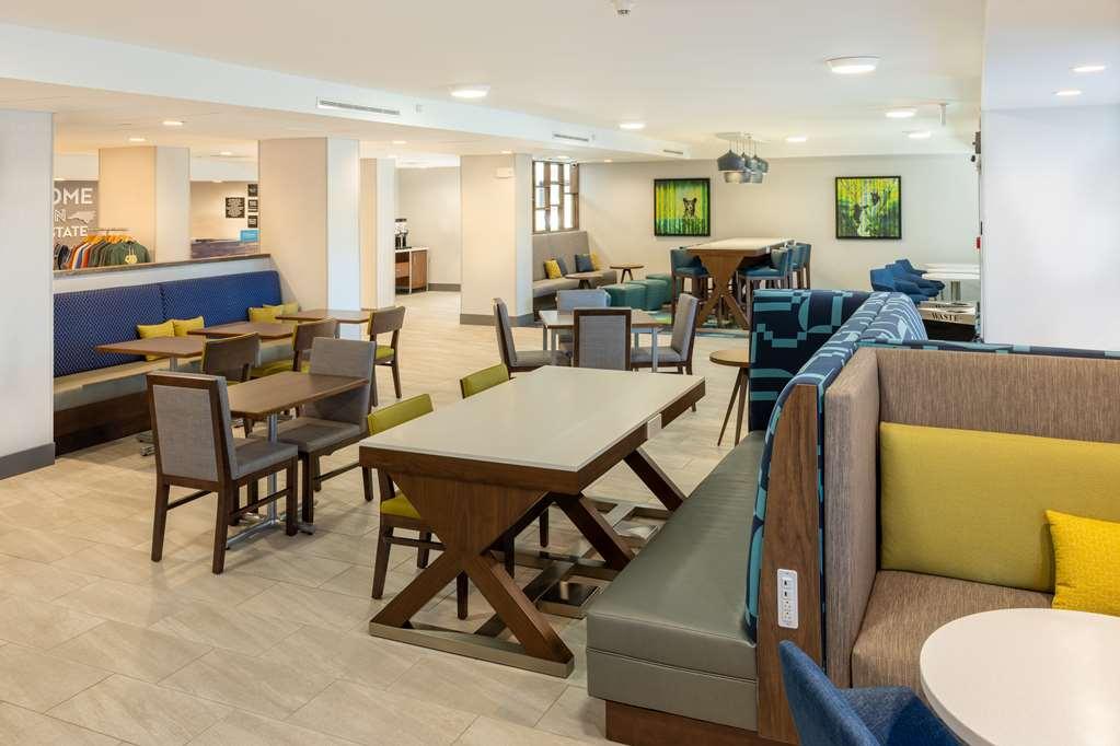 Hampton Inn Asheville-Tunnel Road Restaurant photo