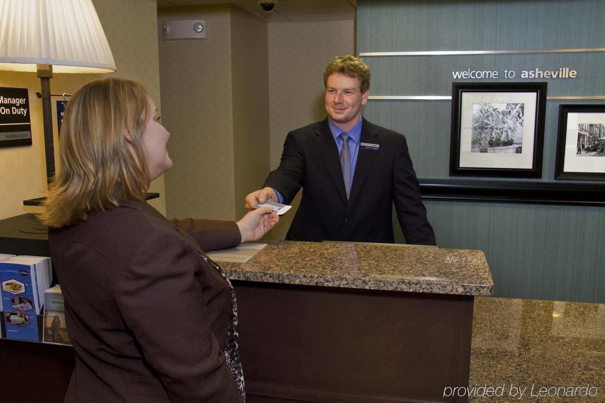 Hampton Inn Asheville-Tunnel Road Interior photo